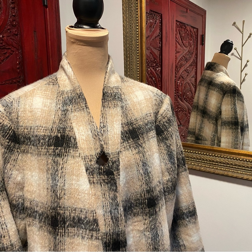 Plaid Soft-Brushed coat for Women - Picture 3 of 9